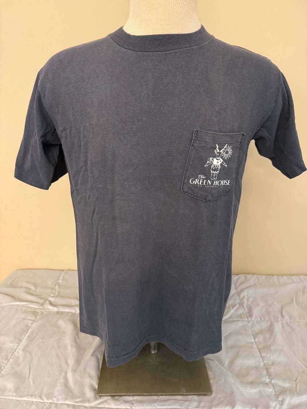 Vintage The Green House St. Thomas Bar & Restaurant Pocket T-Shirt Size L
